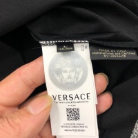 $60.00 USD Versace T-Shirts Short Sleeved For Unisex #963903