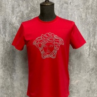$60.00 USD Versace T-Shirts Short Sleeved For Unisex #963915