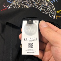 $64.00 USD Versace T-Shirts Short Sleeved For Unisex #963939