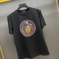 $64.00 USD Versace T-Shirts Short Sleeved For Unisex #963941