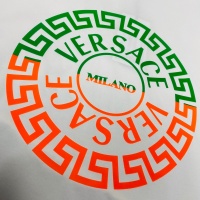 $64.00 USD Versace T-Shirts Short Sleeved For Unisex #963947