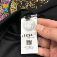 $64.00 USD Versace T-Shirts Short Sleeved For Unisex #963949