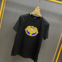 $68.00 USD Versace T-Shirts Short Sleeved For Unisex #963976