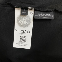 $68.00 USD Versace T-Shirts Short Sleeved For Unisex #963977