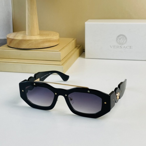 Versace AAA Quality Sunglasses #965003
