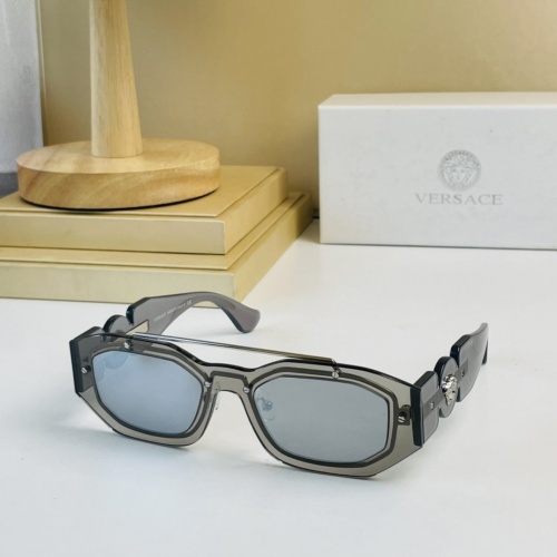 Versace AAA Quality Sunglasses #965007