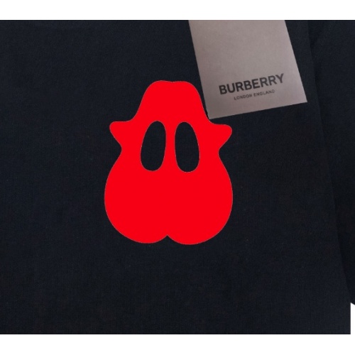 Replica Burberry T-Shirts Short Sleeved For Unisex #965472 $34.00 USD for Wholesale