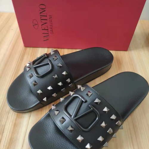 Valentino Slippers For Men #965662