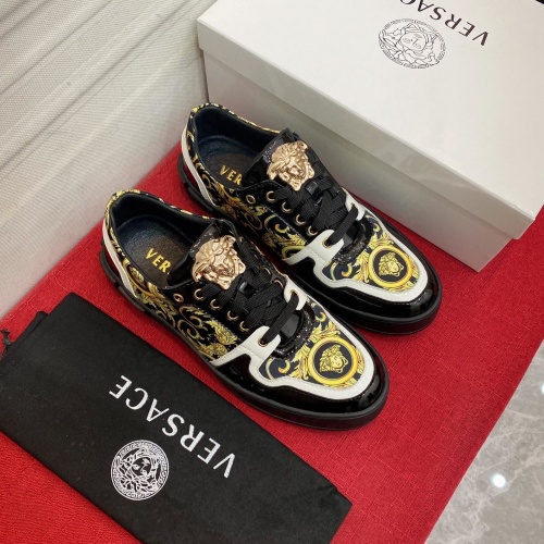 Replica Versace Casual Shoes For Men #965894 $72.00 USD for Wholesale