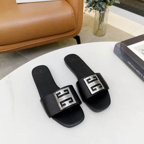 $60.00 USD Givenchy Slippers For Women #965946