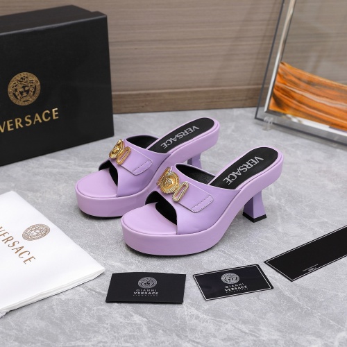 Versace Slippers For Women #966034