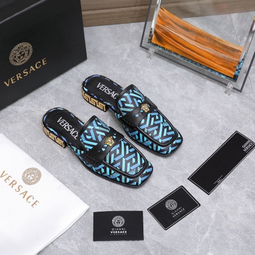 Versace Slippers For Women #966119