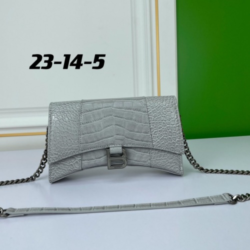 Balenciaga AAA Quality Messenger Bags For Women #966364