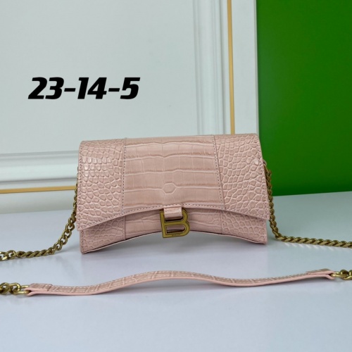 Balenciaga AAA Quality Messenger Bags For Women #966367