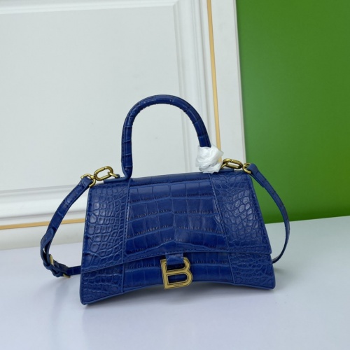 Balenciaga AAA Quality Messenger Bags For Women #966382