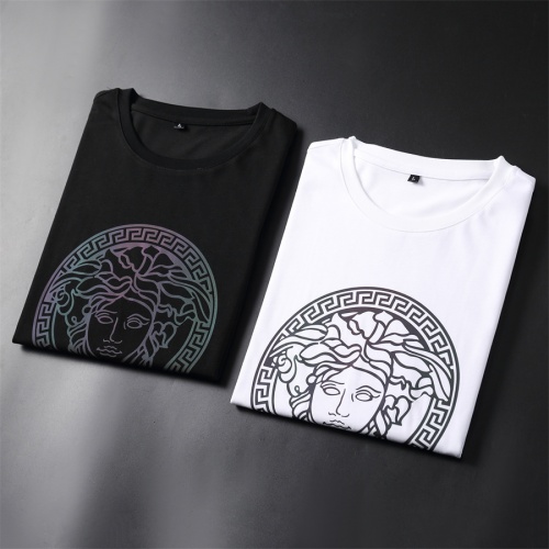 Replica Versace T-Shirts Short Sleeved For Men #966506 $32.00 USD for Wholesale