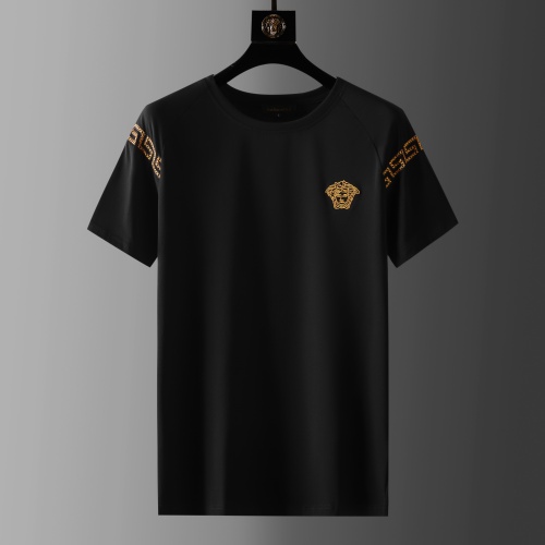 Replica Versace Tracksuits Short Sleeved For Men #966593 $68.00 USD for Wholesale