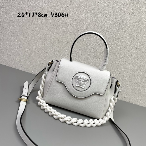 Versace AAA Quality Messenger Bags For Women #966843