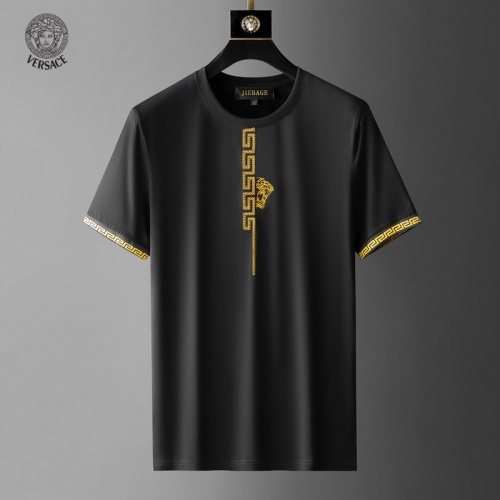 Replica Versace Tracksuits Short Sleeved For Men #966851 $60.00 USD for Wholesale