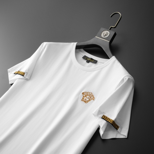 Replica Versace Tracksuits Short Sleeved For Men #966852 $60.00 USD for Wholesale