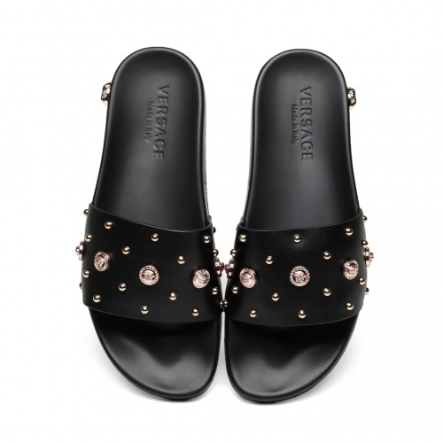 Versace Slippers For Women #967113