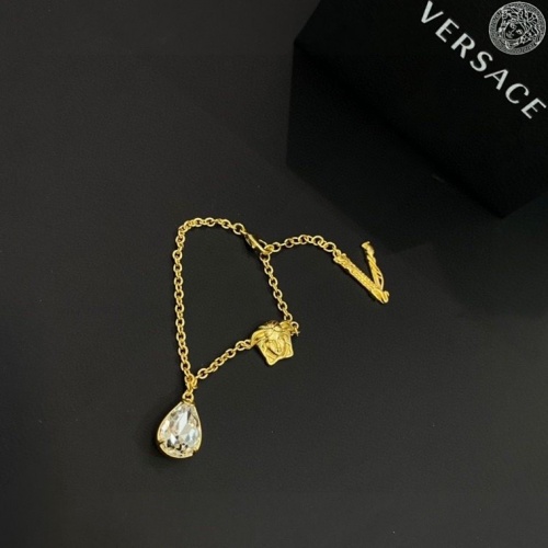 Replica Versace Bracelet For Women #967315 $34.00 USD for Wholesale