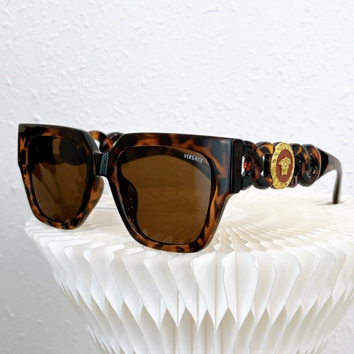 Versace AAA Quality Sunglasses #967597