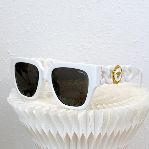Versace AAA Quality Sunglasses #967599