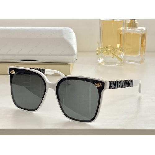 Balenciaga AAA Quality Sunglasses #967619
