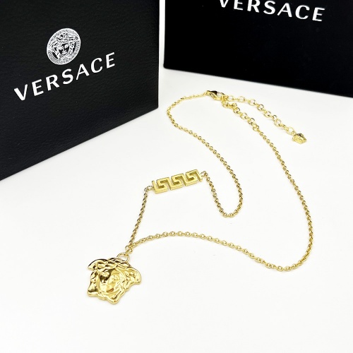 Versace Necklace For Women #967637