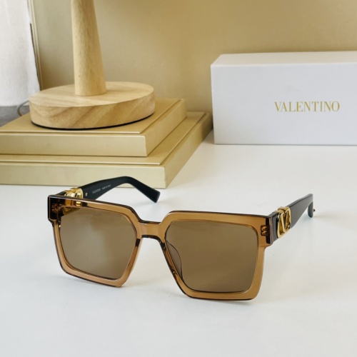 Valentino AAA Quality Sunglasses #967961