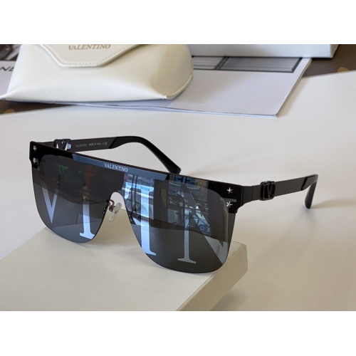 Valentino AAA Quality Sunglasses #967969