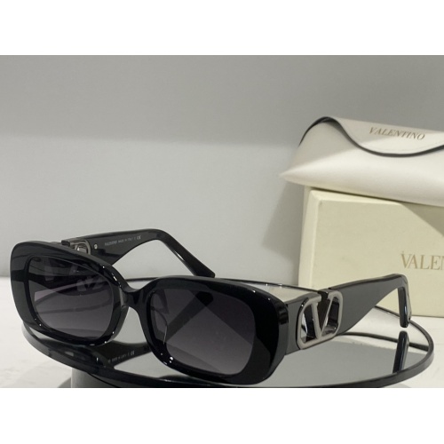 Valentino AAA Quality Sunglasses #967977