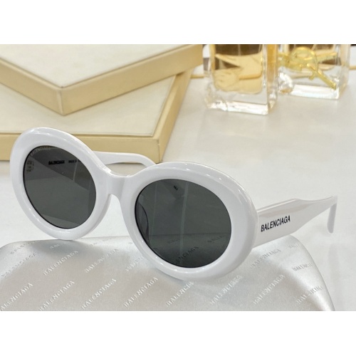 Balenciaga AAA Quality Sunglasses #968005
