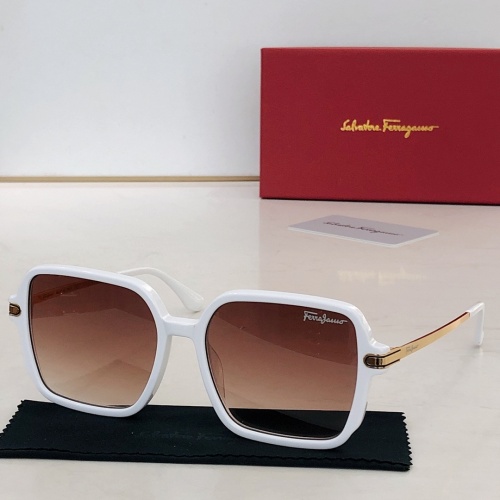Salvatore Ferragamo AAA Quality Sunglasses #968051