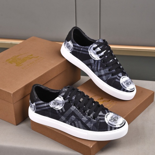 Burberry Casual Shoes For Men #968348