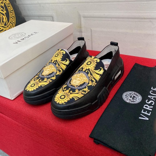 Replica Versace Casual Shoes For Men #968457 $72.00 USD for Wholesale