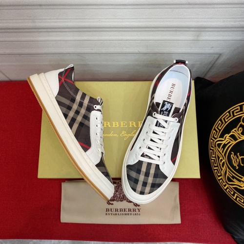 Burberry Casual Shoes For Men #968467