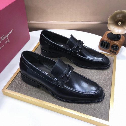 Replica Salvatore Ferragamo Leather Shoes For Men #968506 $92.00 USD for Wholesale