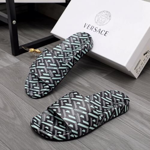Versace Slippers For Men #968573
