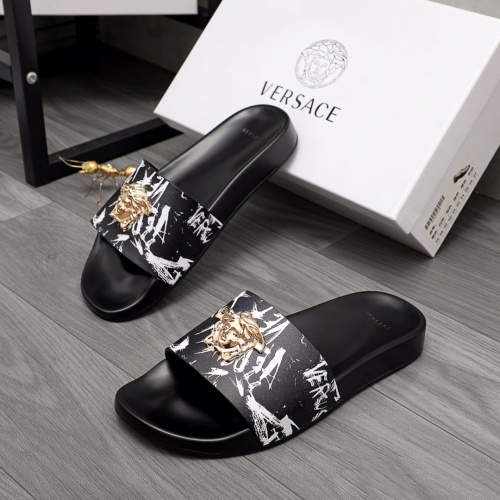 Versace Slippers For Men #968583
