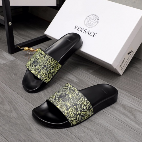 Versace Slippers For Men #968594