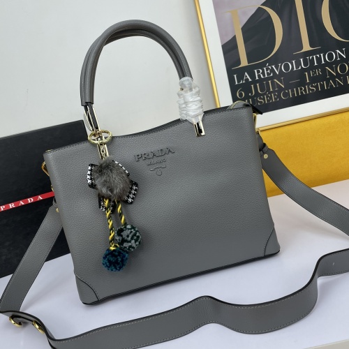 $105.00 USD Prada AAA Quality Handbags For Women #968642