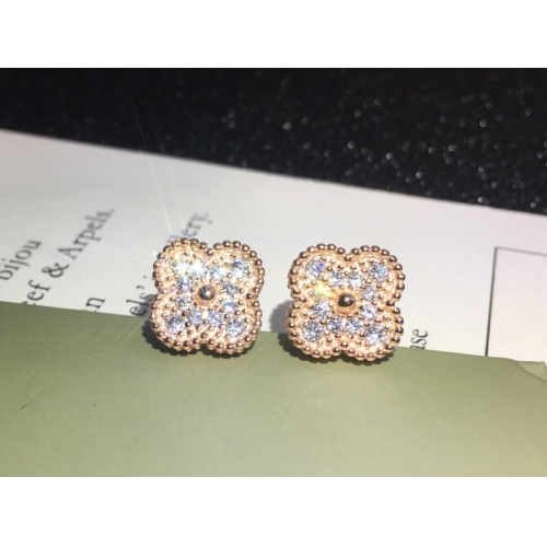Van Cleef & Arpels Earrings For Women #969015