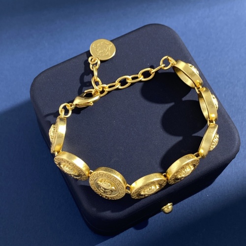 Replica Versace Bracelet For Women #969085 $34.00 USD for Wholesale