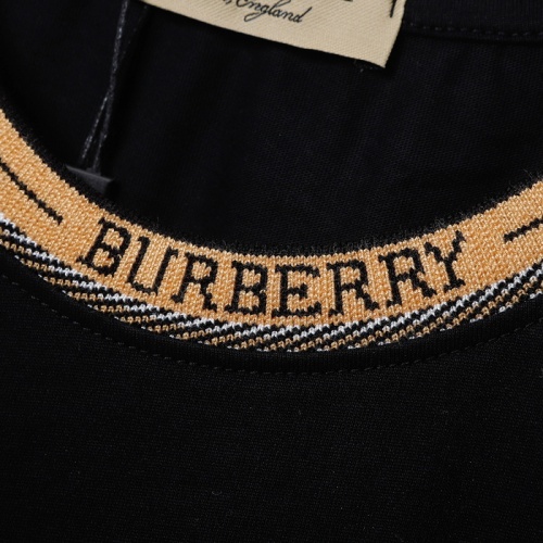 Replica Burberry T-Shirts Short Sleeved For Unisex #969311 $27.00 USD for Wholesale