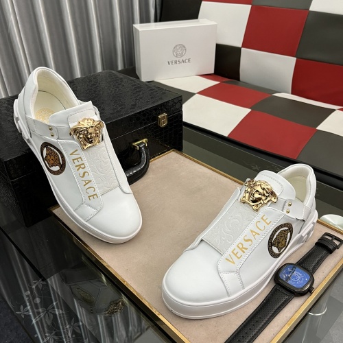 $76.00 USD Versace Casual Shoes For Men #969939