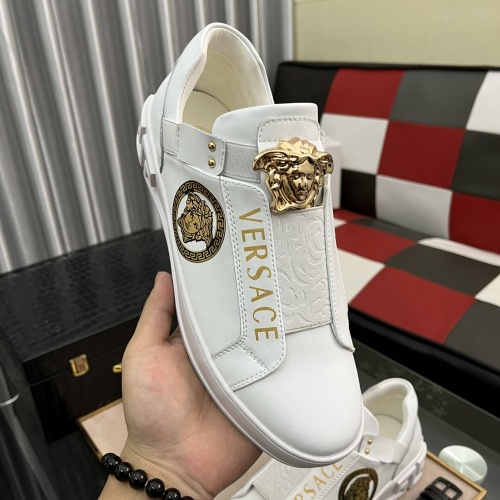 Replica Versace Casual Shoes For Men #969939 $76.00 USD for Wholesale