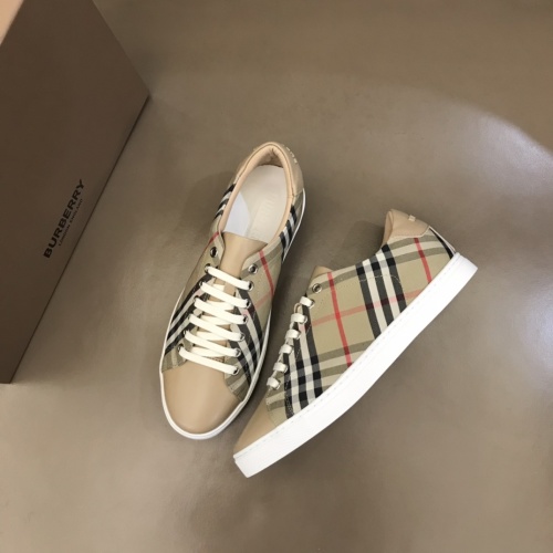Burberry Casual Shoes For Men #970307