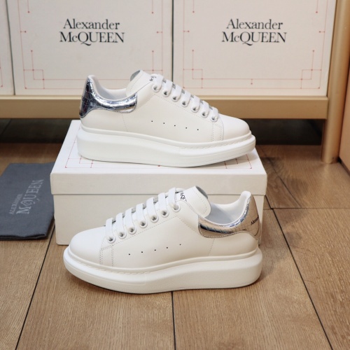 Alexander McQueen Shoes For Women #971040